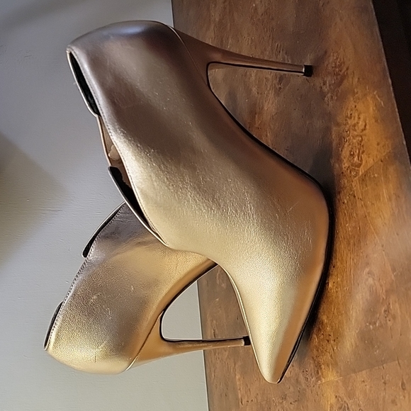 GUESS ANKLE BOOTIES - Picture 7 of 12